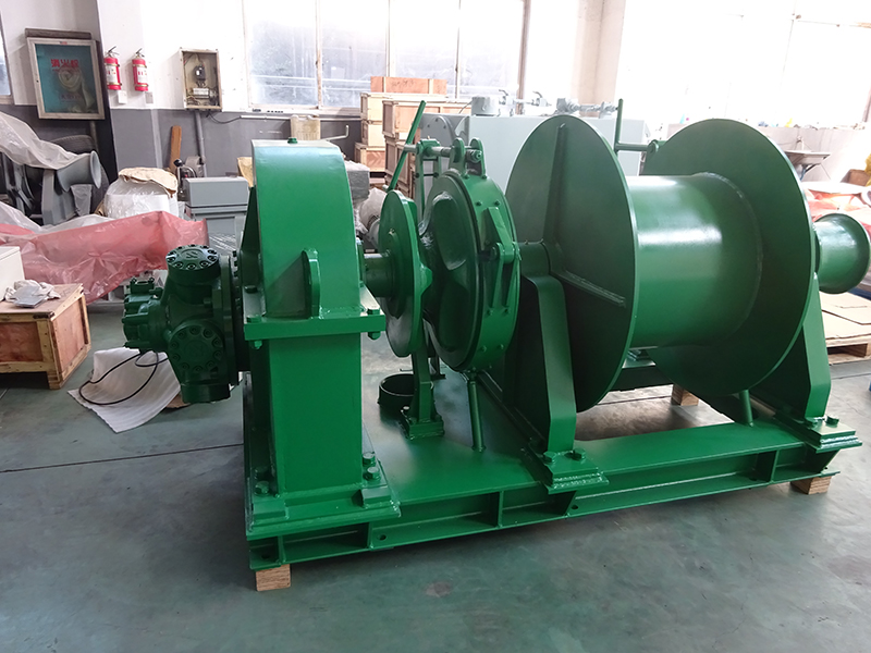 anchor mooring winch