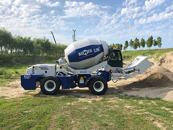 Benefits Of Buying A Self Loading Concrete Mixer